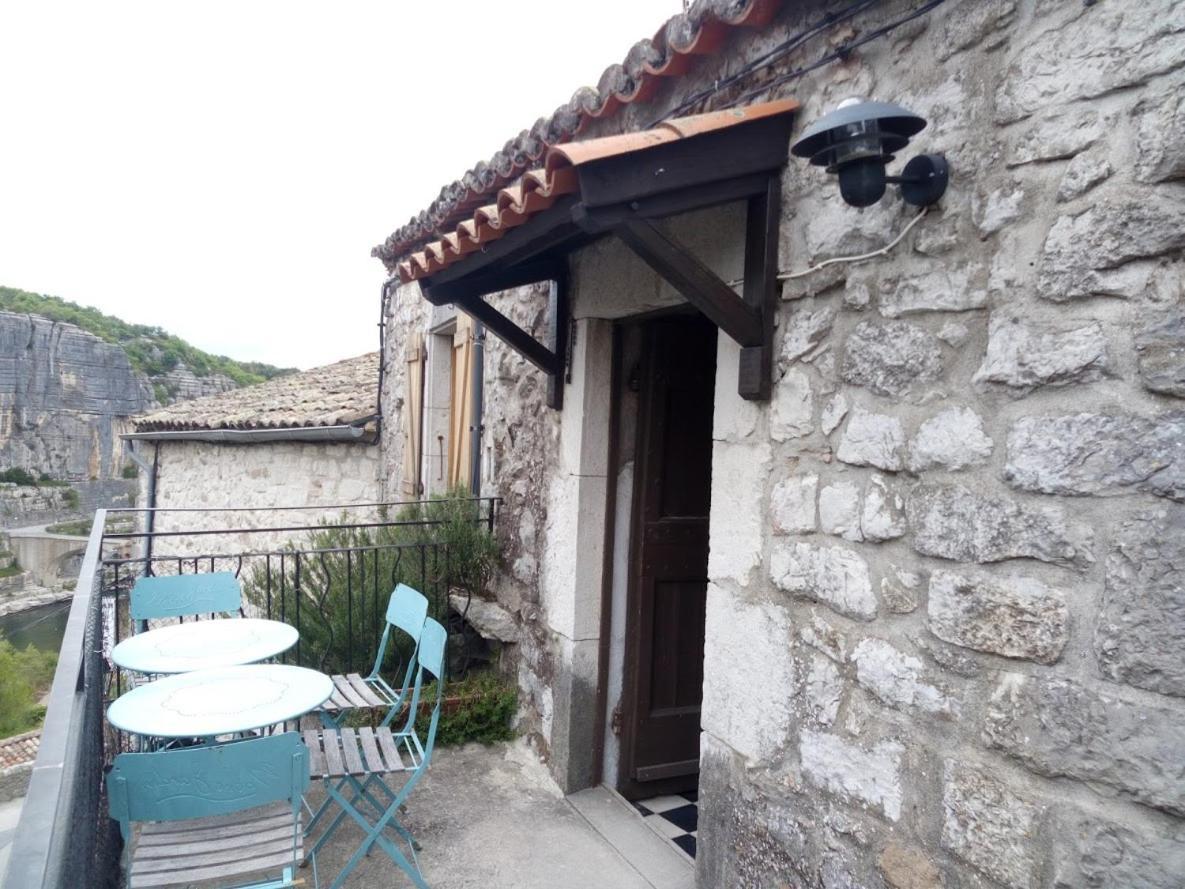 Maison Pierre Et Voute Au Coeur Du Village Balazuc Exteriér fotografie