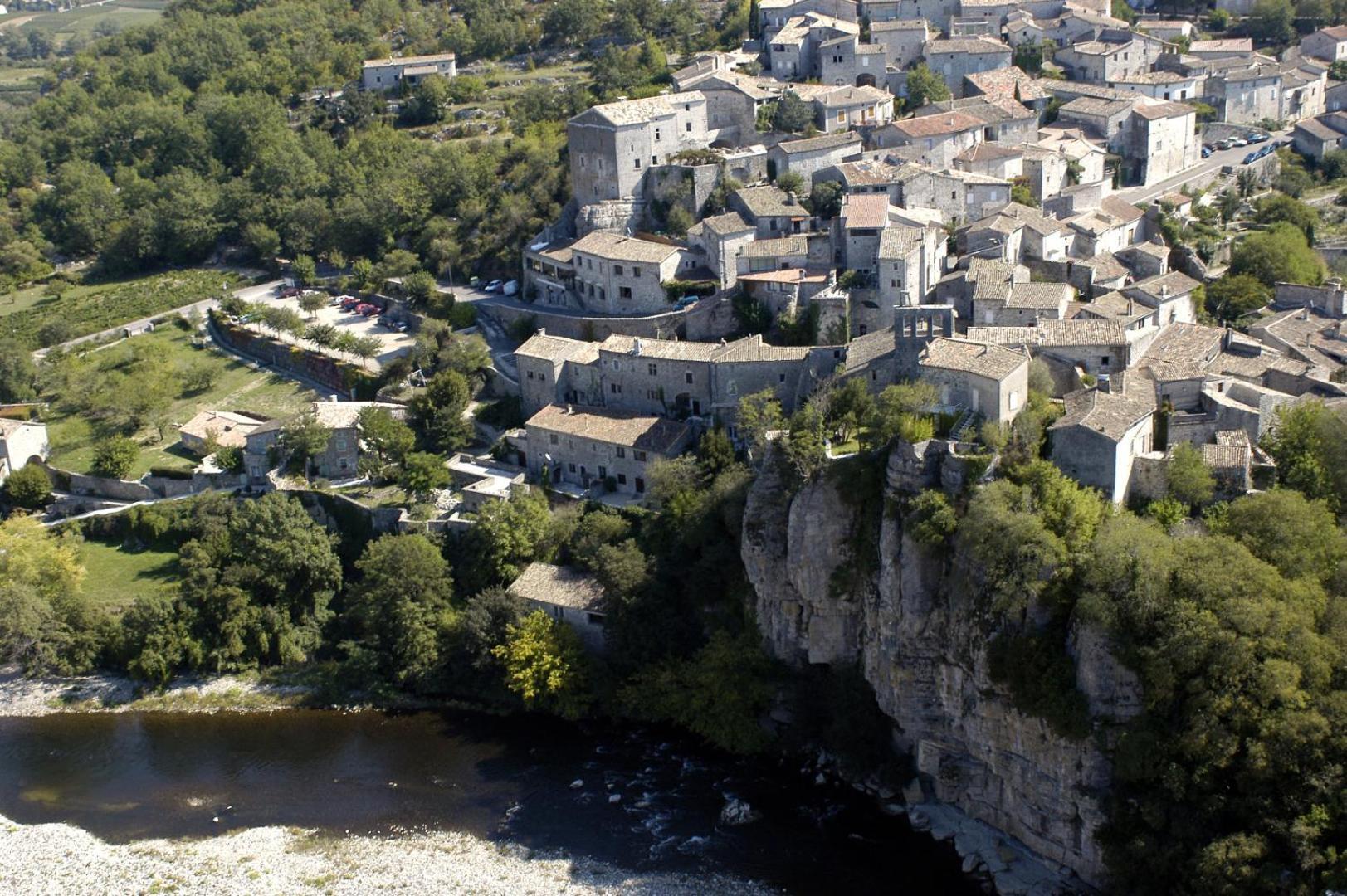 Maison Pierre Et Voute Au Coeur Du Village Balazuc Exteriér fotografie