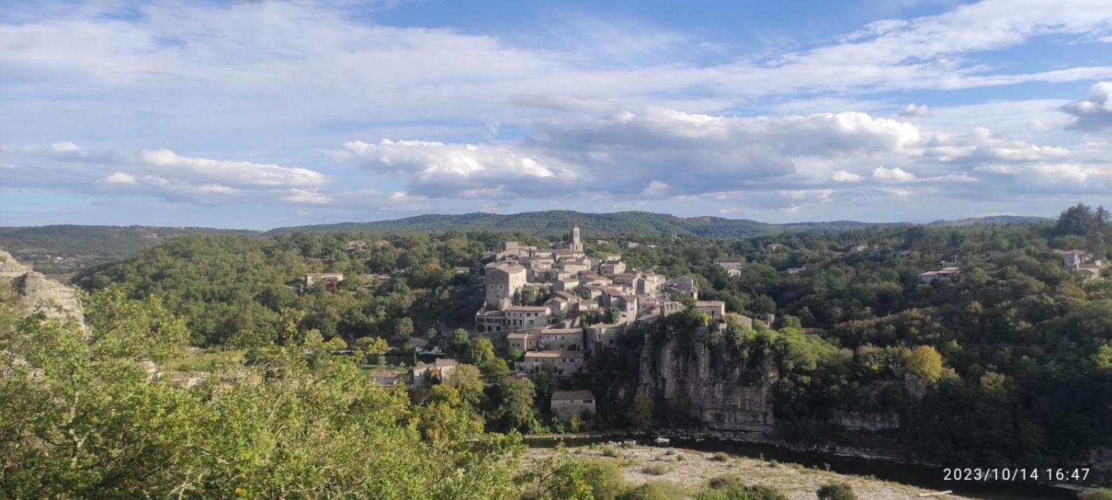 Maison Pierre Et Voute Au Coeur Du Village Balazuc Exteriér fotografie