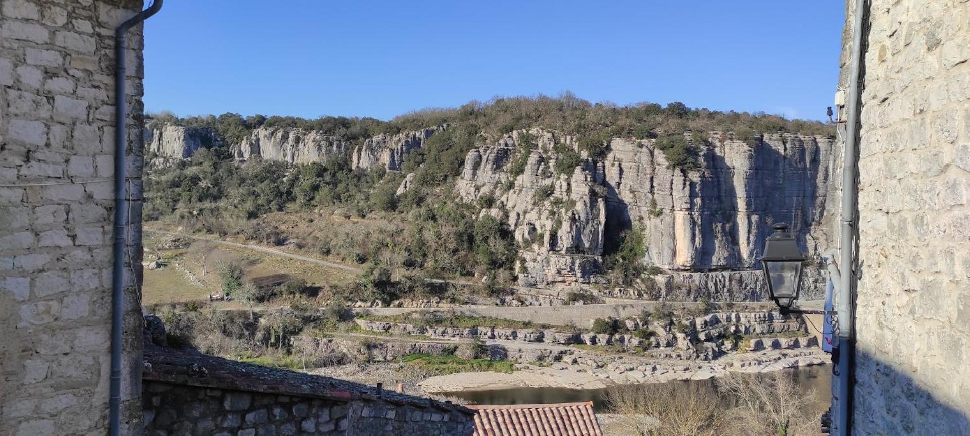 Maison Pierre Et Voute Au Coeur Du Village Balazuc Exteriér fotografie