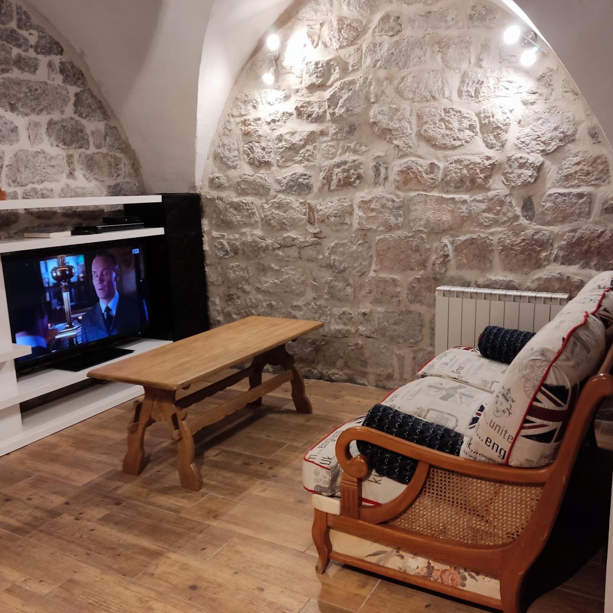 Maison Pierre Et Voute Au Coeur Du Village Balazuc Exteriér fotografie